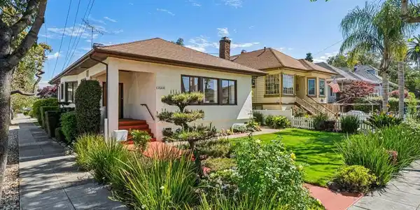 2135 Buena Vista Ave