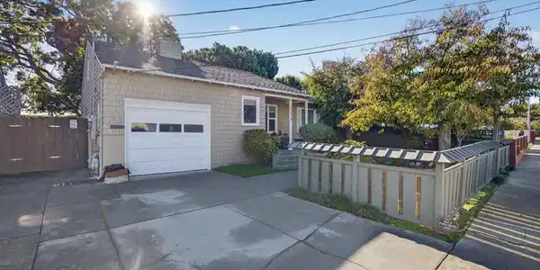 1318 Huron Avenue