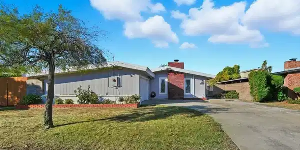 1481 Rieger Ave