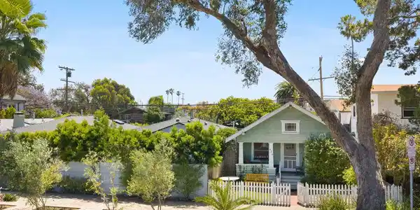 428 Rialto Avenue