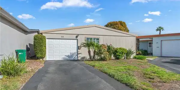 3808 Vista Campana S