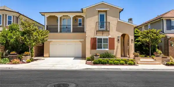 17472 Oakbluffs Lane