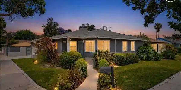 2905 Magnolia