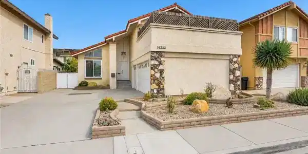 14222 Enfield Circle