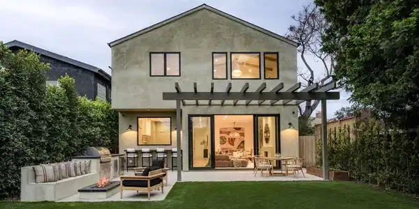 1016 Palms Boulevard
