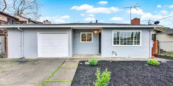 2170 104Th Ave