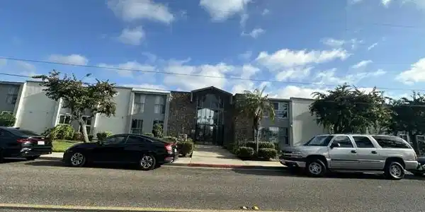 279 Moss Street