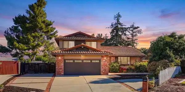 1805 Geyser Ct