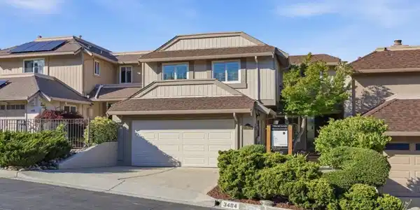 3404 Douglas Court