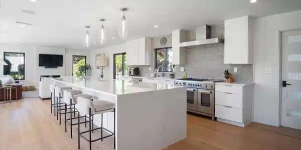 4905 EL ARCO IRIS