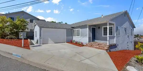 2407 Ripley Avenue