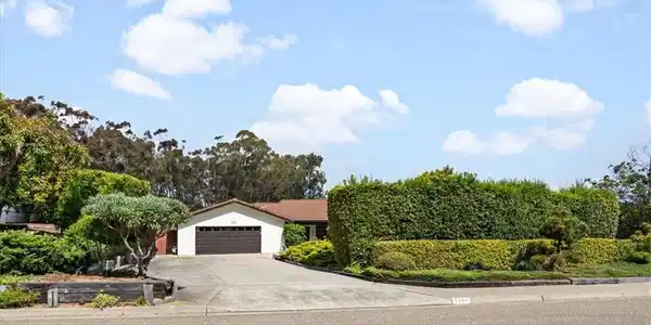 2703 Rodman Drive