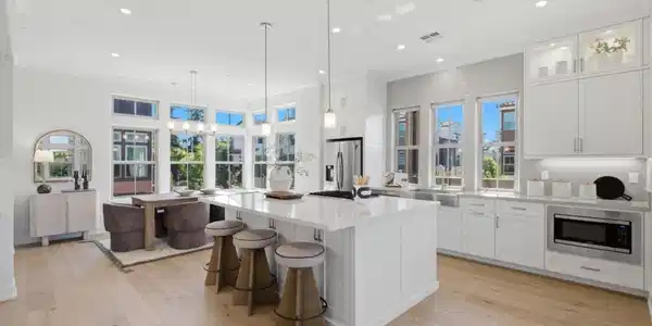 2348 Toledo Terrace