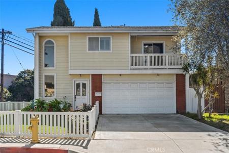 137 W Avenida Cornelio