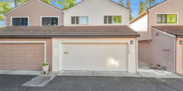 2559 Lancaster Court