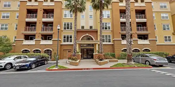2220 Gellert Boulevard