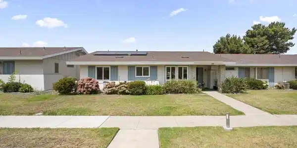 3755 Vista Campana N