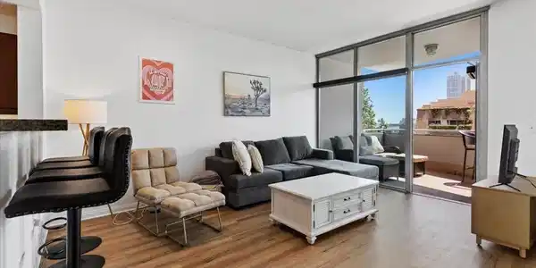 253 10th Ave