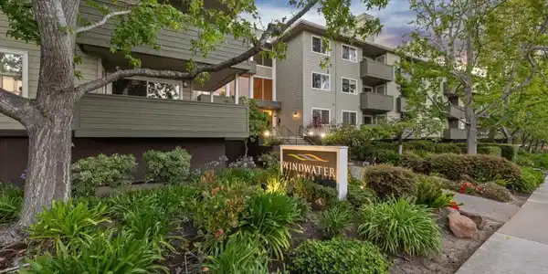 300 Murchison Drive