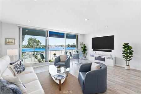 383 Bay Shore Avenue