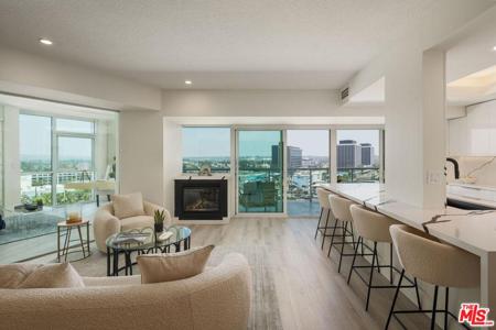 13600 Marina Pointe Drive