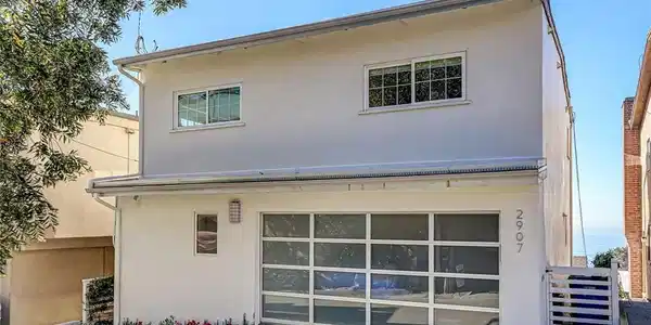 2907 Crest Drive