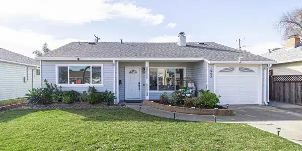 1952 Shoreview Ave