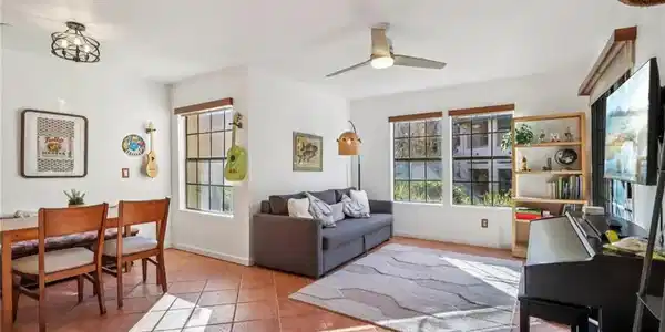 1064 Calle Del Cerro