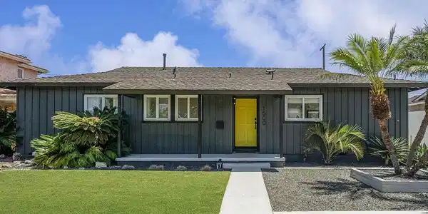 1500 Hackett Avenue