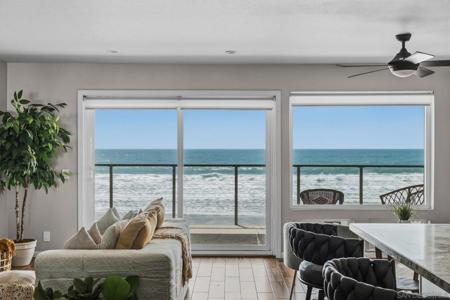 1320 Seacoast Dr