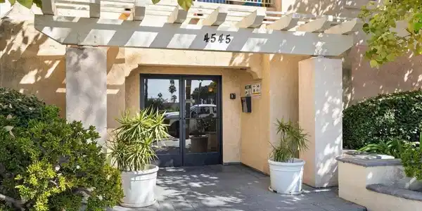 4545 Arizona St
