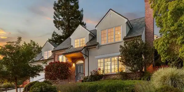 618 Mountain Blvd