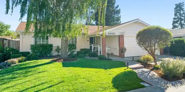 34351 Newton Ct