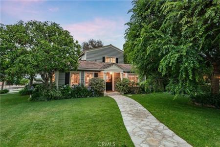 4145 Via Solano