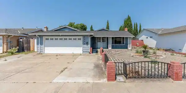 2480 Shield Dr