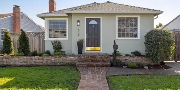 656 Magnolia Drive