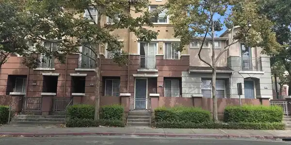 706 City Walk Pl