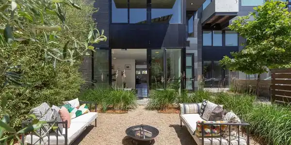 809 Folger Ave