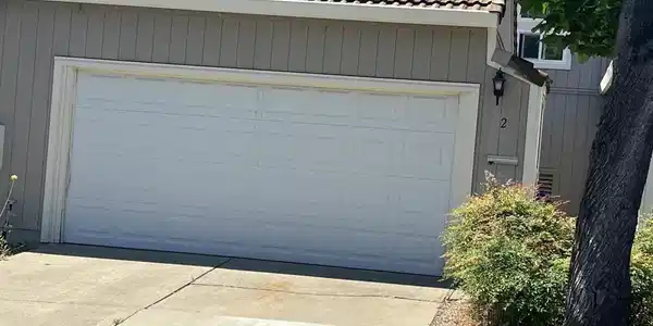 2 Tarn Ct