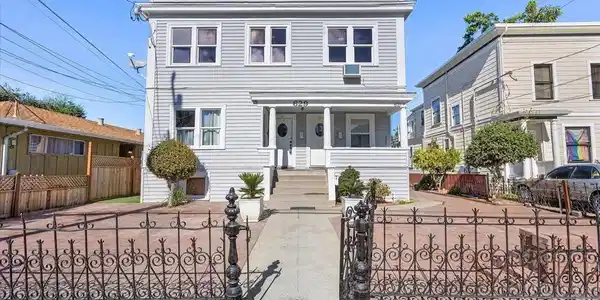 629 Santa Clara Ave.
