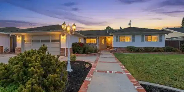 5238 Brophy Dr