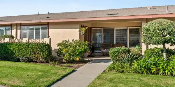 243 E Elfin Green