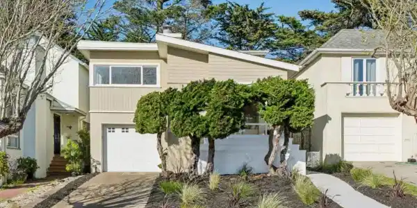 38 Wilshire Avenue