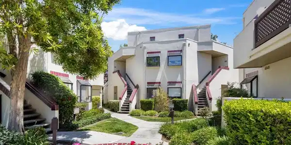 203 Shorebird Circle