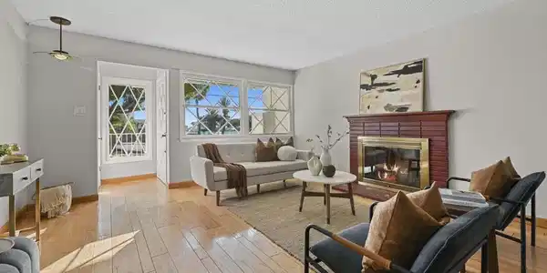 2710 Mesa Drive
