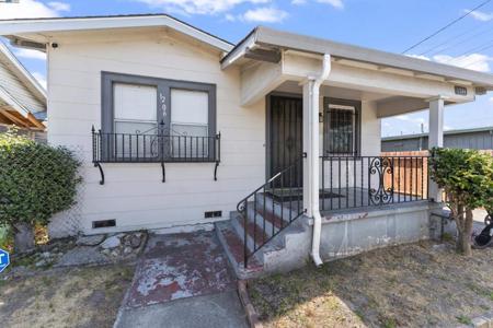 1206 60th Ave