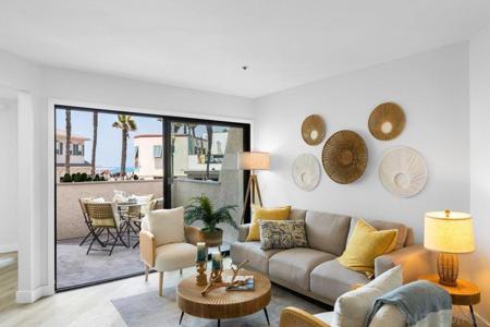 4465 Ocean Blvd