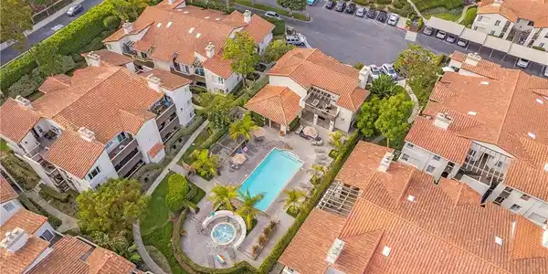 16 Corniche Drive