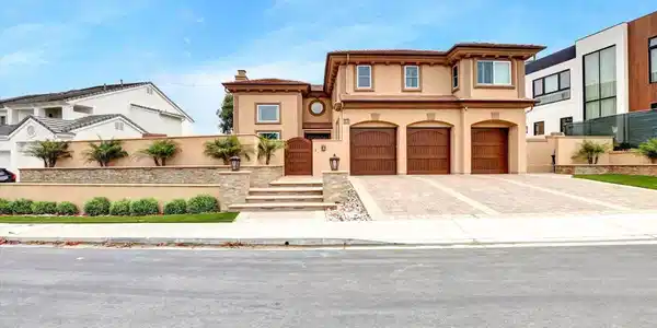 36 Coronado Pointe