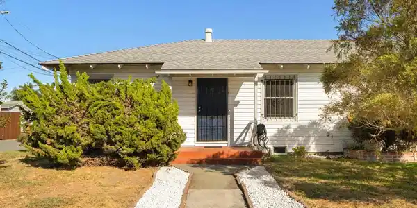 152 Follett St